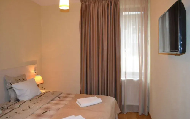 Motion Hotel