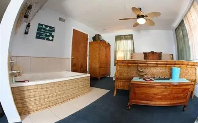 The August Seven Inn