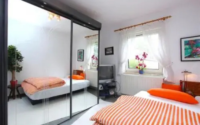 Fair Direct Private Apartment (6084)