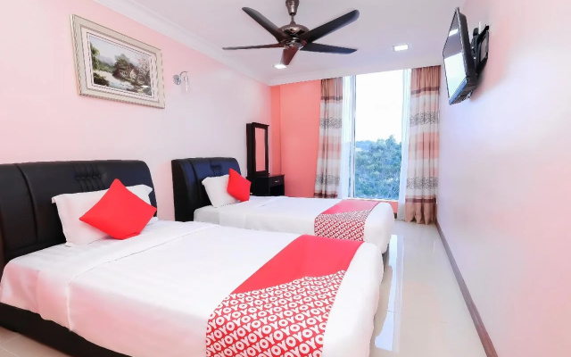 OYO 714 Arina Hotel