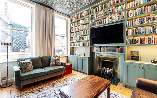Stylish West Kensington Flat With Character