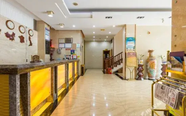 Sanya Furs Hotel Turned