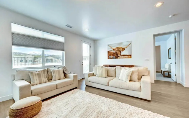 12 Mi to Dtwn Flagstaff: Spacious Bellemont Home!