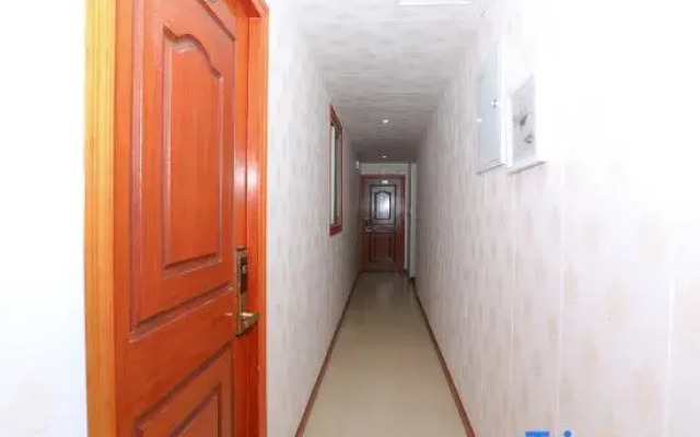 OYO Ningbo Aliang Hotel