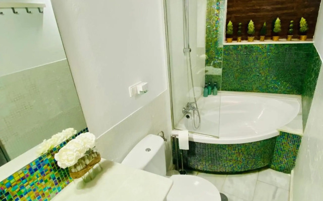 Almocabar Luxury Apartment