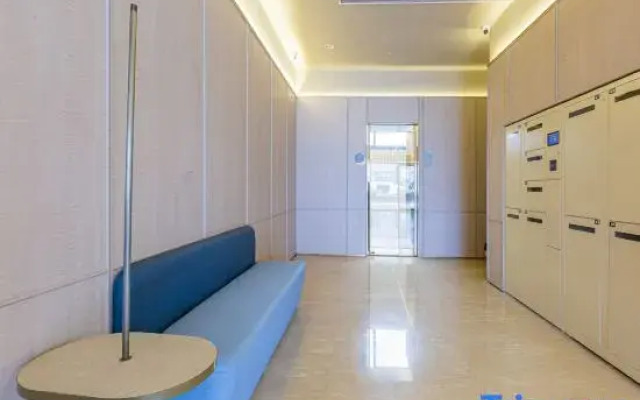 HanTing Hotel (Huanggang Tuanfeng Bus Station)