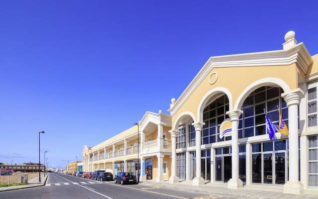Hotel Cotillo Beach вид на фасад