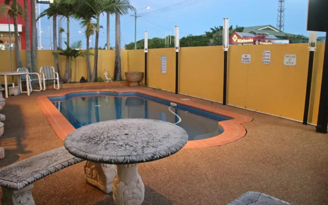 Grand Bundaberg Hostel