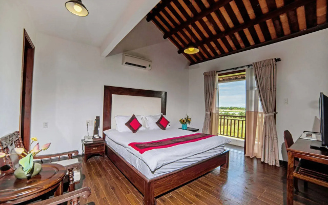 Calm House Hotel Hoi An