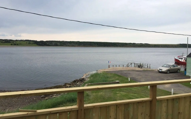 Harbour Breeze Accommodations