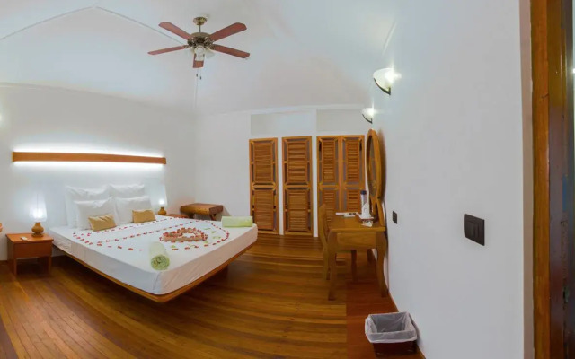 NAKAI Maayafushi Resort
