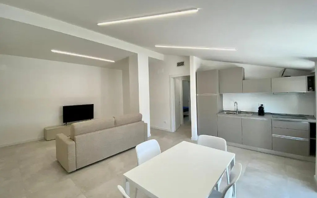 EM Apartments