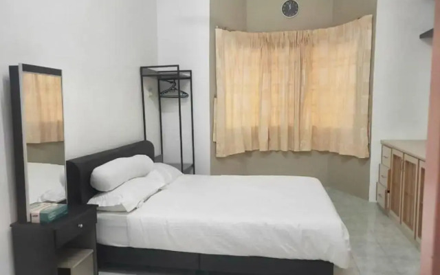 Taiping Vacation Home