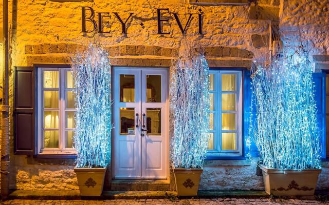 BeyEvi Hotel Чешме вид на фасад