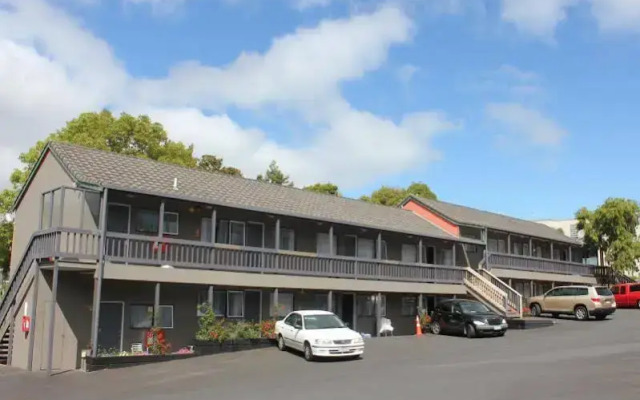 Newmarket International Motor Inn