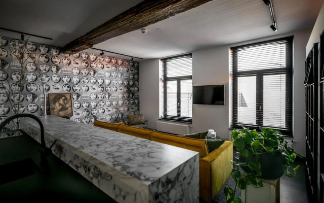 B&B N10