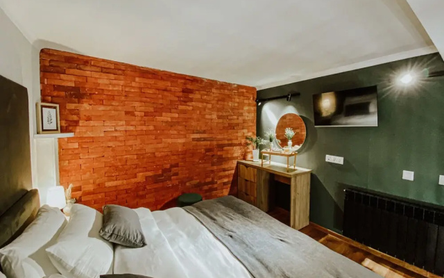 Отель Luxury Inn