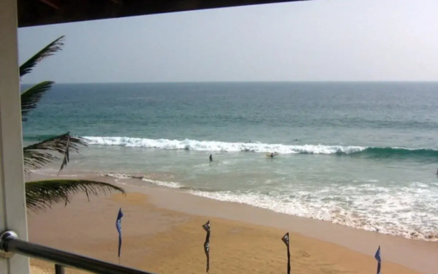 Royal Beach Hotel Hikkaduwa