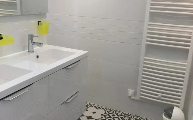 Gîte Moncé-en-Belin, 4 pièces, 6 personnes - FR-1-410-261