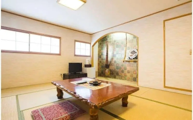 Hotel Takaraya