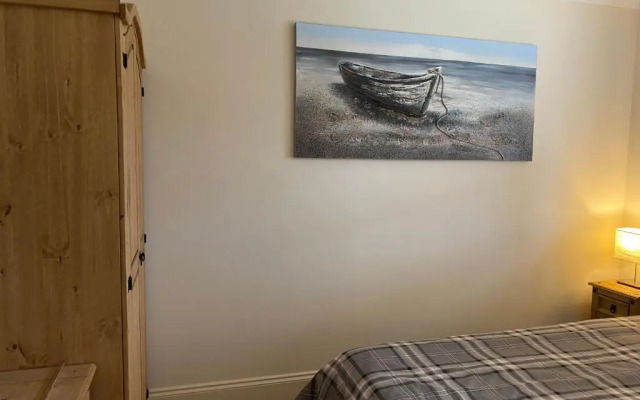 Waterfront House 3 BR Parking St Neots Town Centre