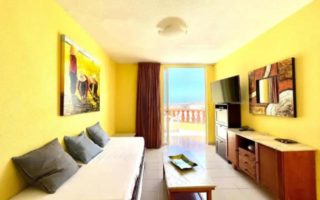 Nice apartment with wonderful view, Wifi, playa in Tenerife South