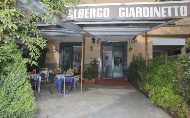 Отель Albergo Giardinetto Италия, Болонья - отзывы, цены и фото номеров - забронировать отель Albergo Giardinetto онлайн вид на фасад