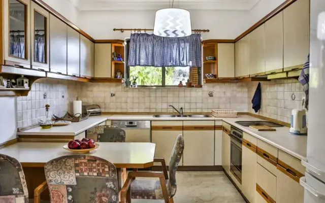 Maltezos Villa