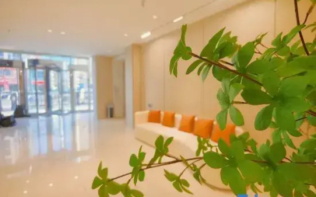 Hefeng Hotel
