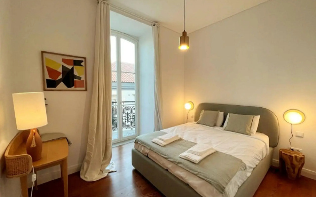 Patriotic Paradise Apartment