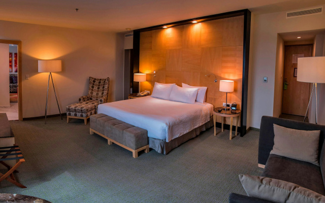 Courtyard by Marriott Mexico City Revolucion