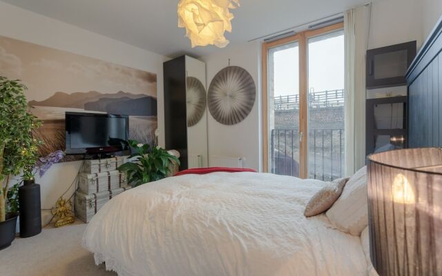Отель 2 Bedroom Portobello Loft Flat Великобритания, Лондон - отзывы, цены и фото номеров - забронировать отель 2 Bedroom Portobello Loft Flat онлайн комната для гостей