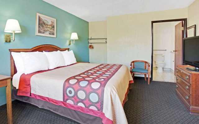 Super 8 by Wyndham Tucson Downtown Convention Center