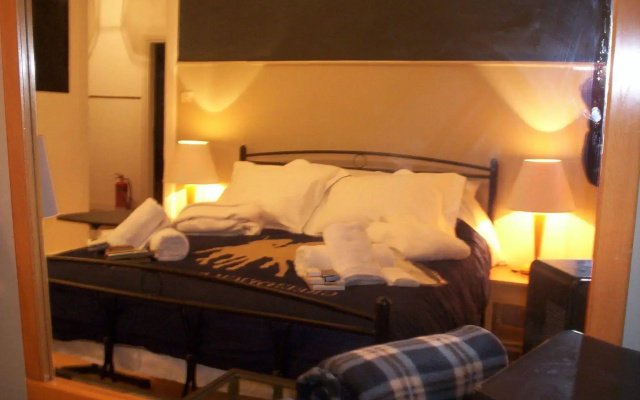 The New Yorkers Hotel