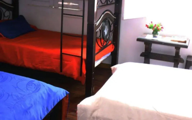 Hotel Geranios