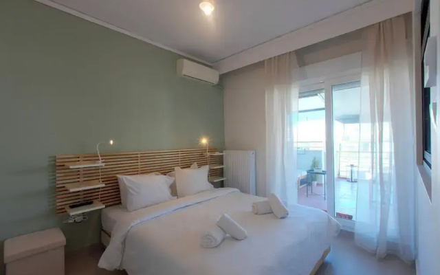 New Cozy Apt with Balcony close to Metro