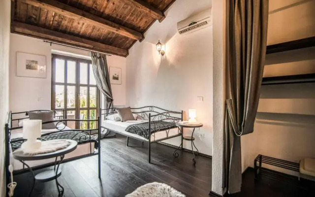 Villa White Stone