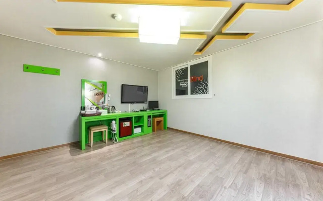 Geochang M Self Check-in Motel