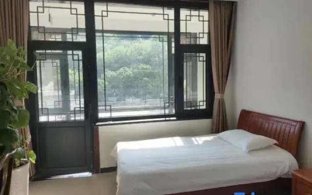 Linghuishan Chanting Homestay