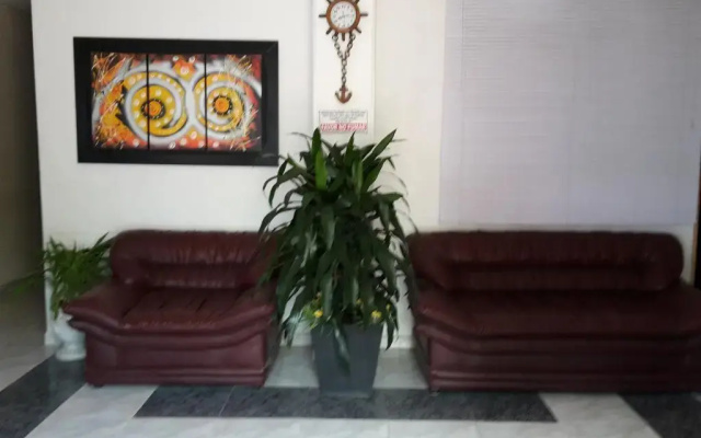 Hotel Media Luna santa marta