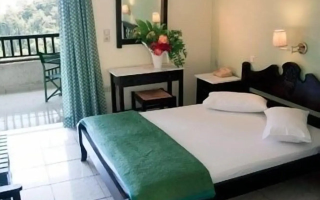Daphne Hotel