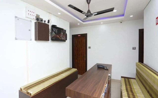 OYO 13265 Aashray Guest House