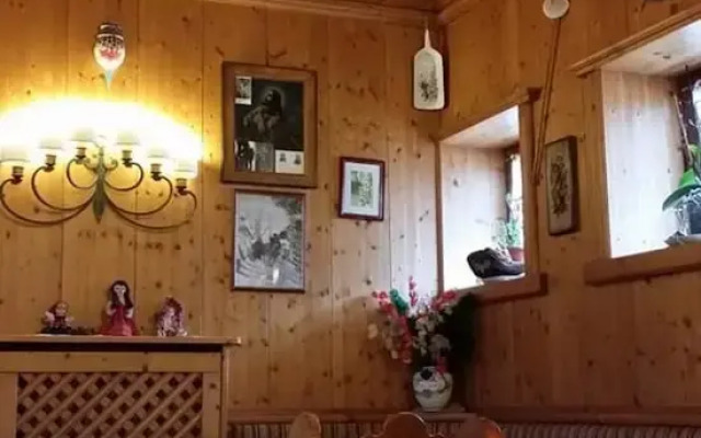 Albergo Ombrettola