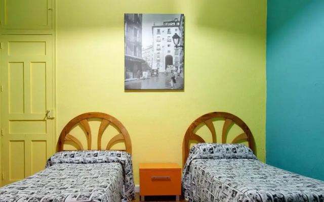 12 Rooms