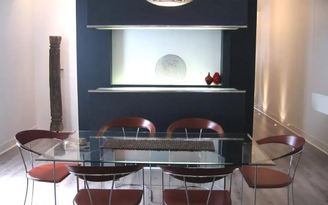 Adelaide Accommodation - The Angas