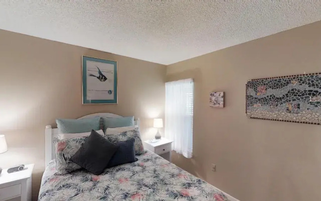 Oceans 90 - 3 Br Condo