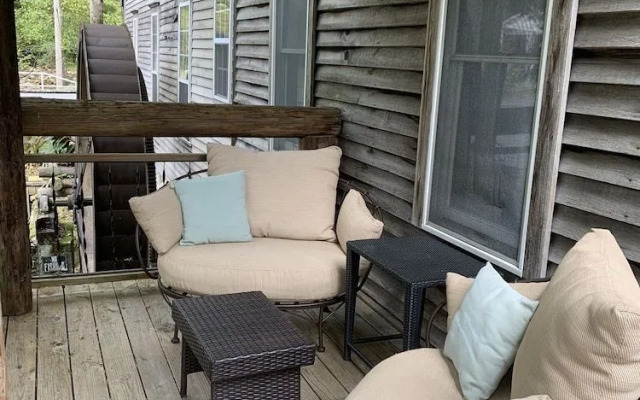 The Olde Mill Inn Bed & Breakfast