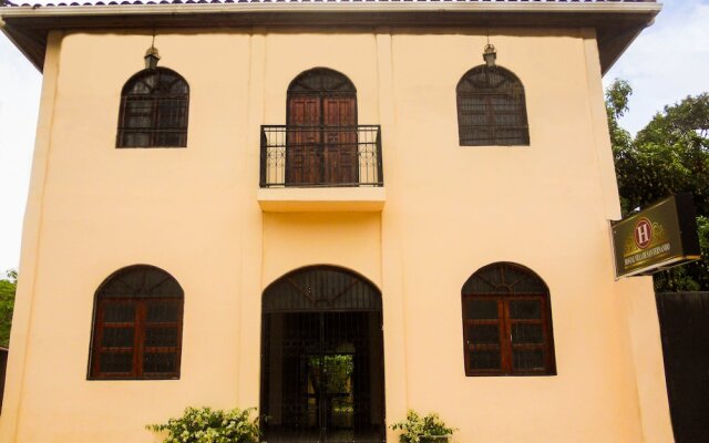 Hostal Villa de San Fernando in Masaya, Nicaragua from 392$, photos, reviews - zenhotels.com hotel front