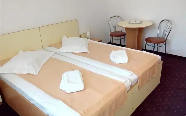 Hotel Lebada