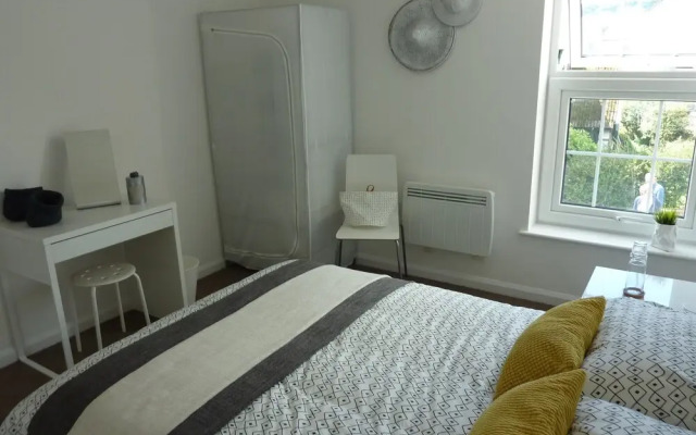 132A Apartment 1